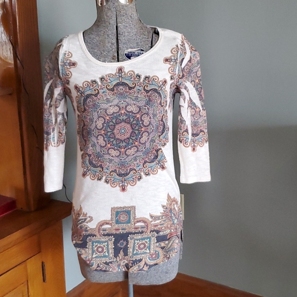 3/4 sleeve knit tunic